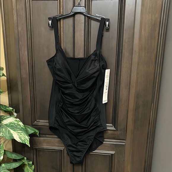 Elegant Black One-Piece Swimsuit - Picture 1 of 11